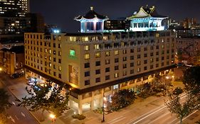 فندق فندق هوليداي إن مونتريال سنتر فيل داون تاون Exterior photo