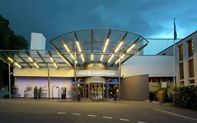 فندق Opfikon-Glattbruggفي  هيلتون مطار زوريخ Exterior photo