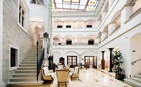 فندق براتسيلافافي  أركاديا هوتل Exterior photo