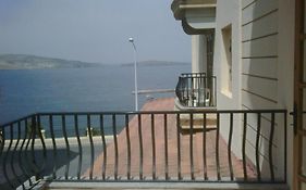 خليج سانت بول The Mediterranea Hotel & Suites Exterior photo