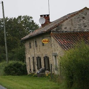 Saint-Martial-sur-Isop Chez Gondat Chambre D'Hotes Exterior photo