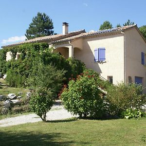 Ponet-et-Saint-Auban Cosy Holiday Home With Garden Exterior photo