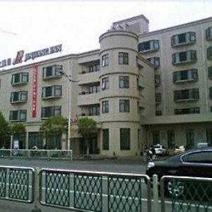 فندق جينجيانج إن هوايان كوتش ستيشن Exterior photo