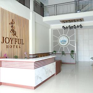 تانجونج باندان Joyful Hotel Exterior photo