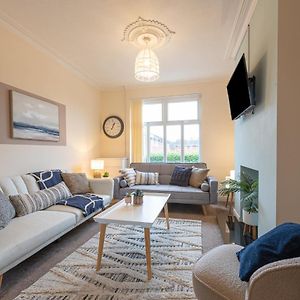 Hough Green Hope House Chester Sleeps 6 By Heritage Stays Exterior photo