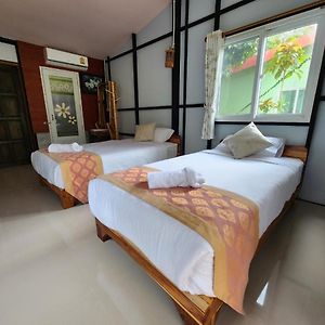 سوراثاني Suankafae Resort สวนกาแฟรีสอร์ท Exterior photo