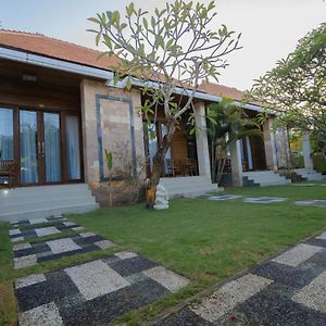 Batununggul Abian House Nusa Penida Exterior photo