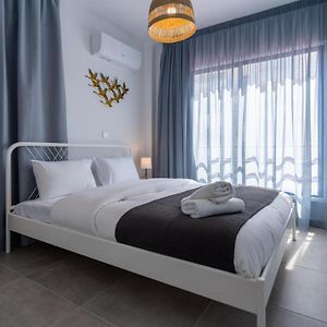 Captivating 2-Bedroom Retreat In لارنكا Exterior photo