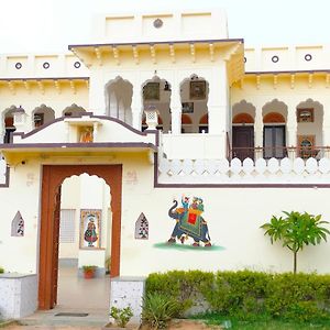 Mandāwa فندق مانداوا بالاس Exterior photo