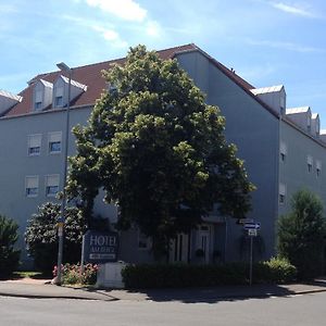 شفاينفورت Hotel Am Bergl Exterior photo