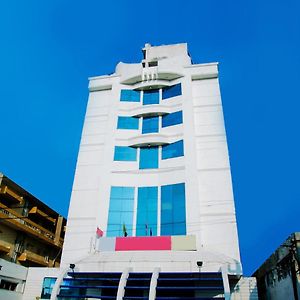 Vijayawāda Flagship Hotel Sripada Exterior photo