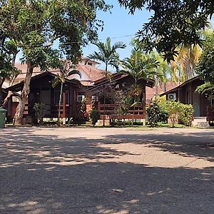 Kampong Kijing Mgh Marang Guest House Exterior photo