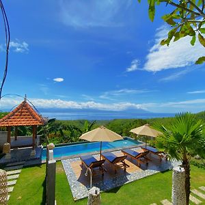 Batununggul Mere Sea View Resort & Spa Exterior photo