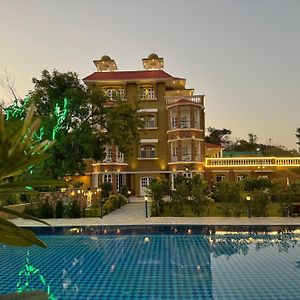 أُودايبور Amaatra Resorts Exterior photo