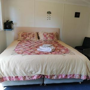 توومبا Affordable And Convenient Accommodation Exterior photo