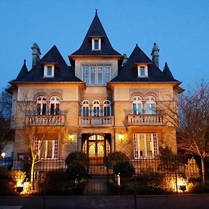بايو Le Castel Guesthouse Exterior photo