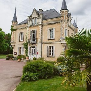 فندق شاتوبرييّافي  Domaine De La Ferriere Exterior photo