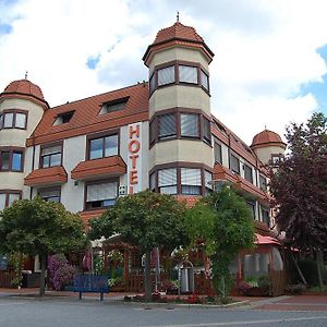 Haßloch Hotel Restaurant Paelzer-Buwe Exterior photo