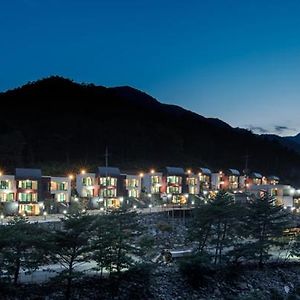 كابيونغ Yeoninsan Spring Resort Exterior photo