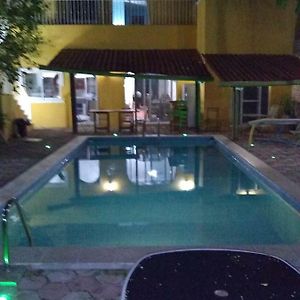 ميريدا Yucatan Vista Inn Exterior photo
