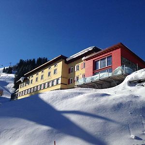 فندق Flumsفي  Alte Sektion Und Alpenblick Exterior photo