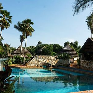 جينجا Kingfisher Safaris Resort Hotel Exterior photo