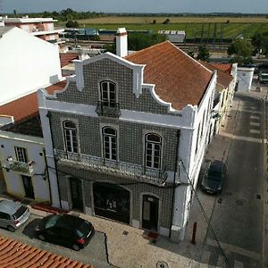 فندق ازامبوجافي  Casa Da Rainha Exterior photo