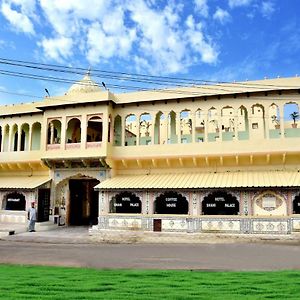 Mandāwa فندق شاهي بالاس Exterior photo