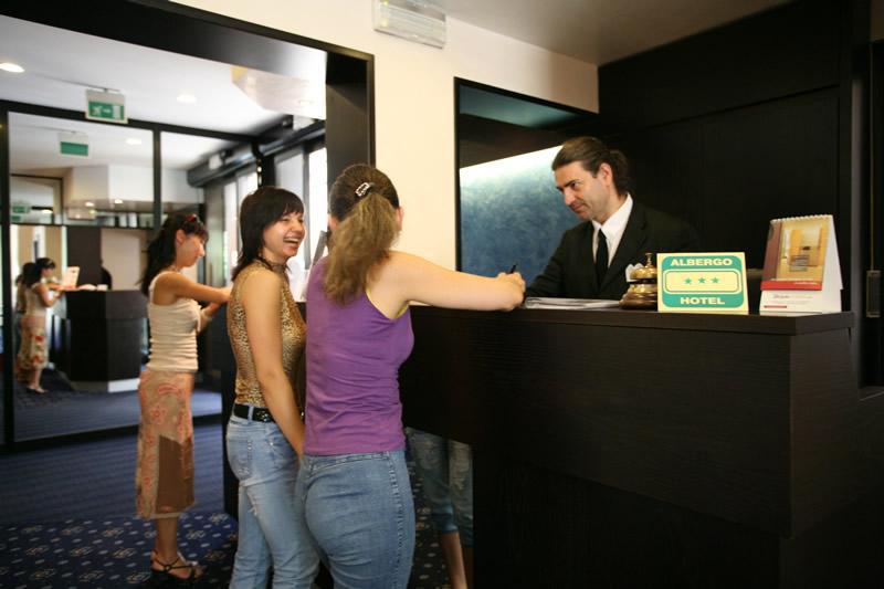 فندق ميلانفي  فندق فييرا كونغريسّي المظهر الخارجي الصورة