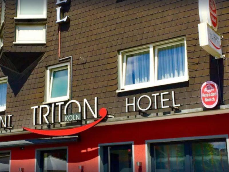 فندق كولونيافي  Triton المظهر الخارجي الصورة
