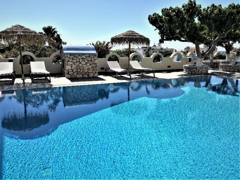 فندق Kamáriفي  Artemis Santorini المظهر الخارجي الصورة