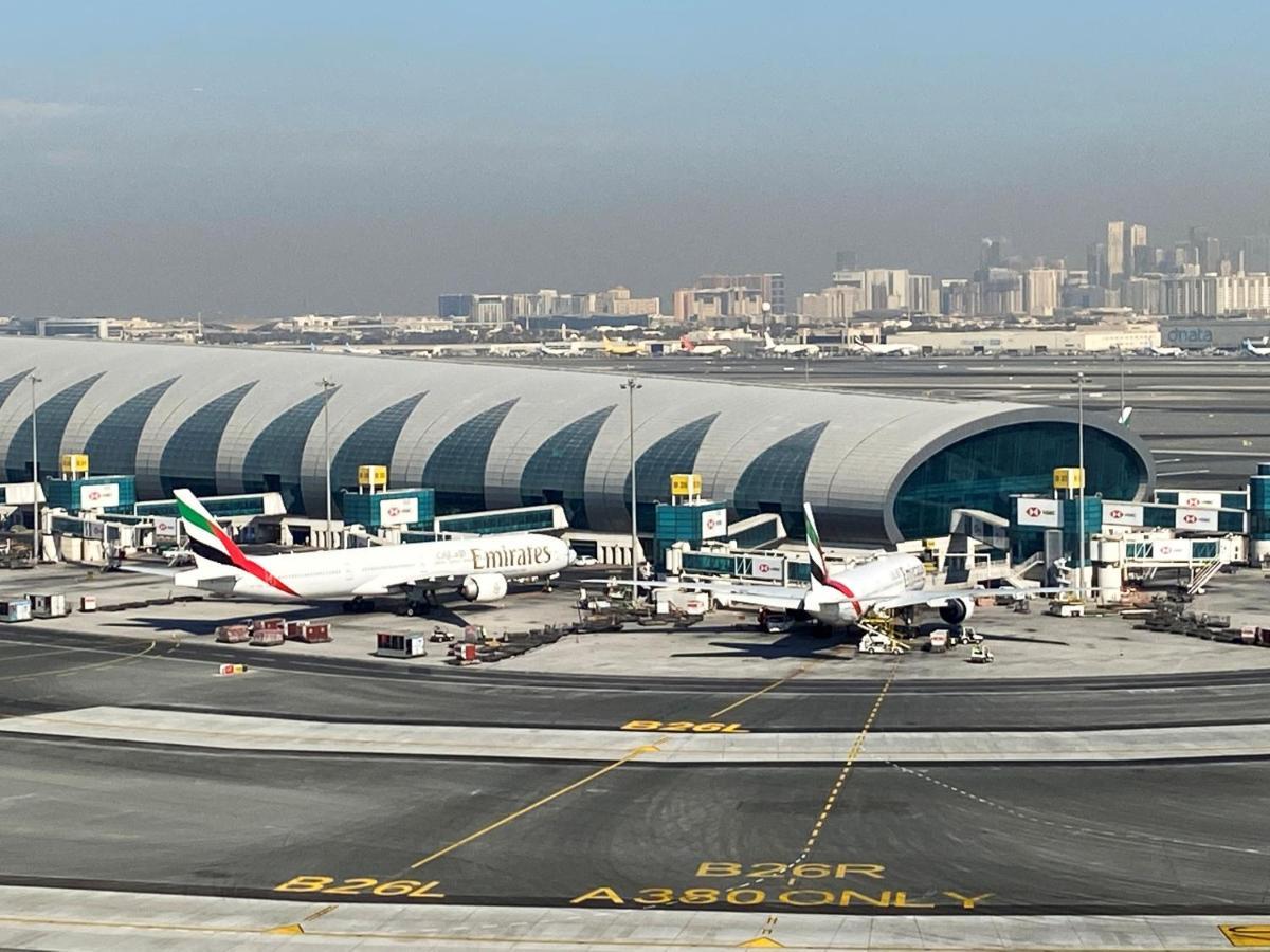 فندق هوليداي إن اكسبرس دبي - مطار دبي المظهر الخارجي الصورة