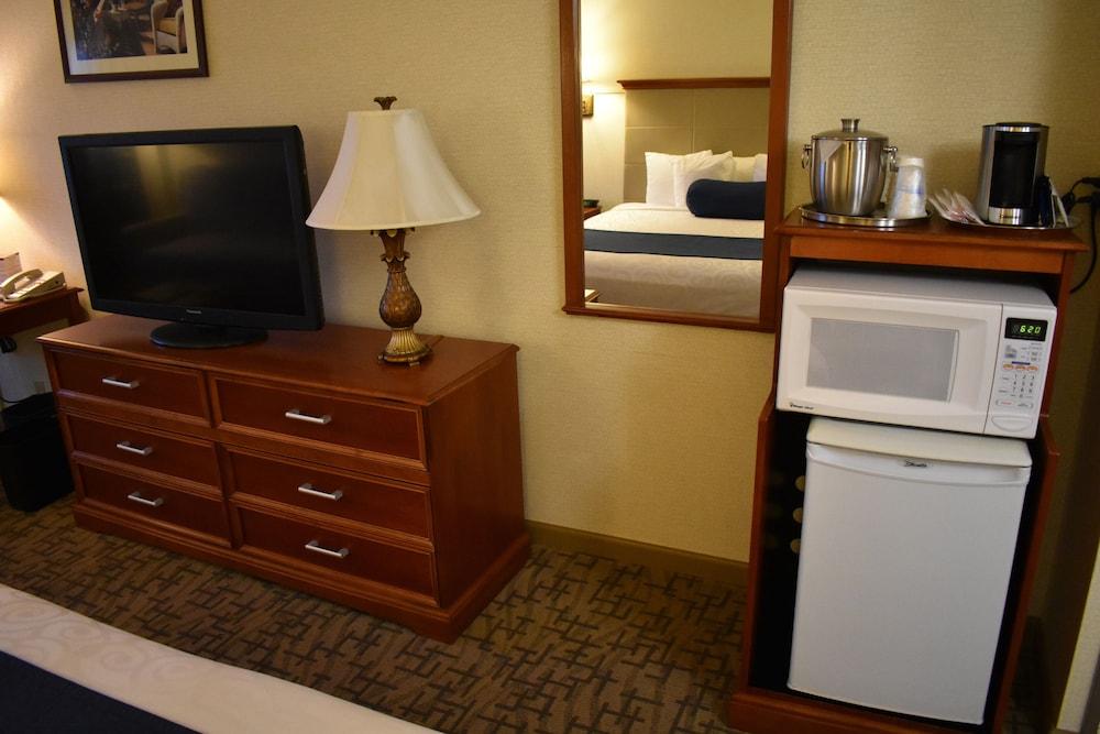 Comfort Inn & Suites Downtown تاكوما، واشنطن المظهر الخارجي الصورة