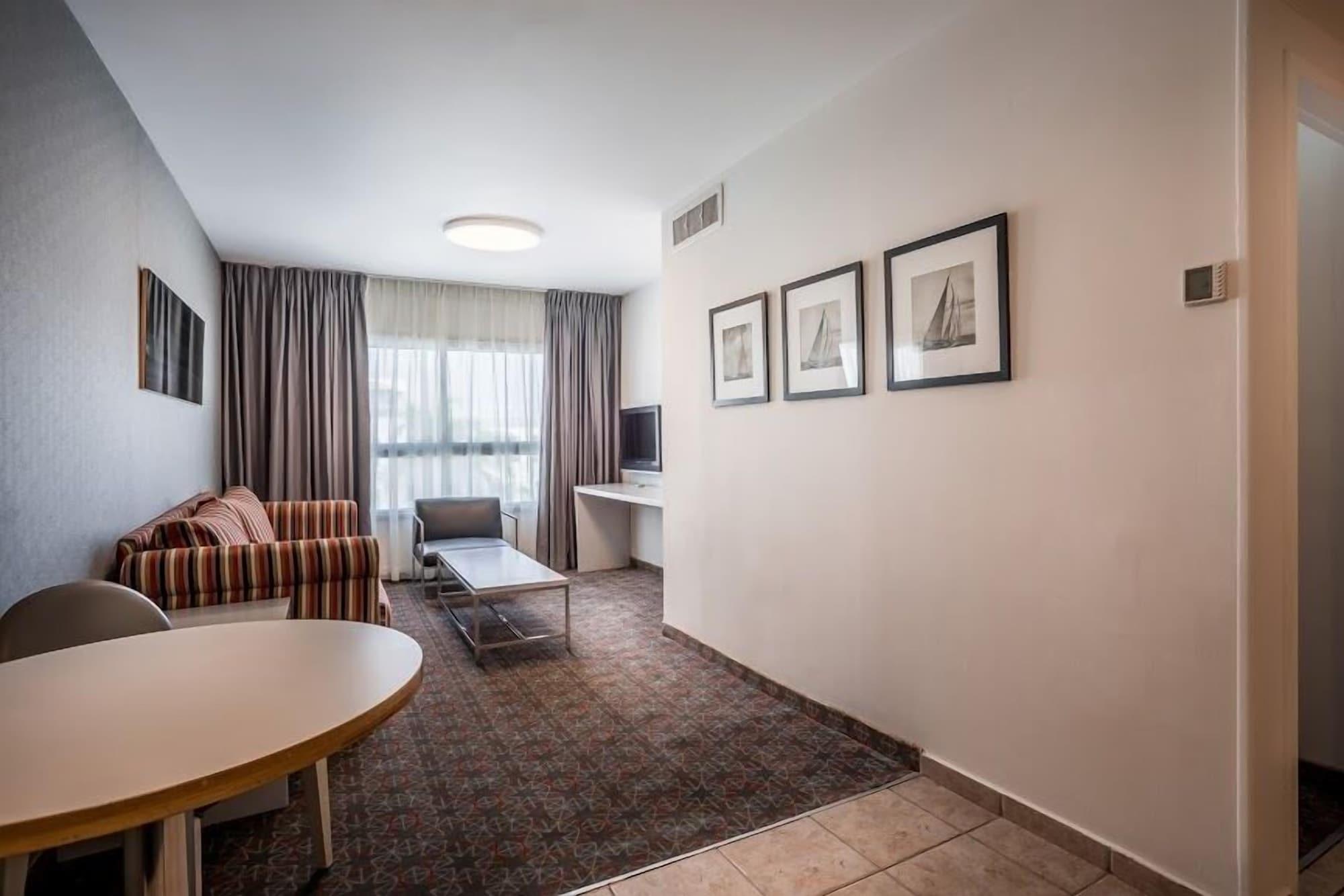 فندق إيلاتفي  أسترال نيرفانا سويتس - شامل كليًا المظهر الخارجي الصورة