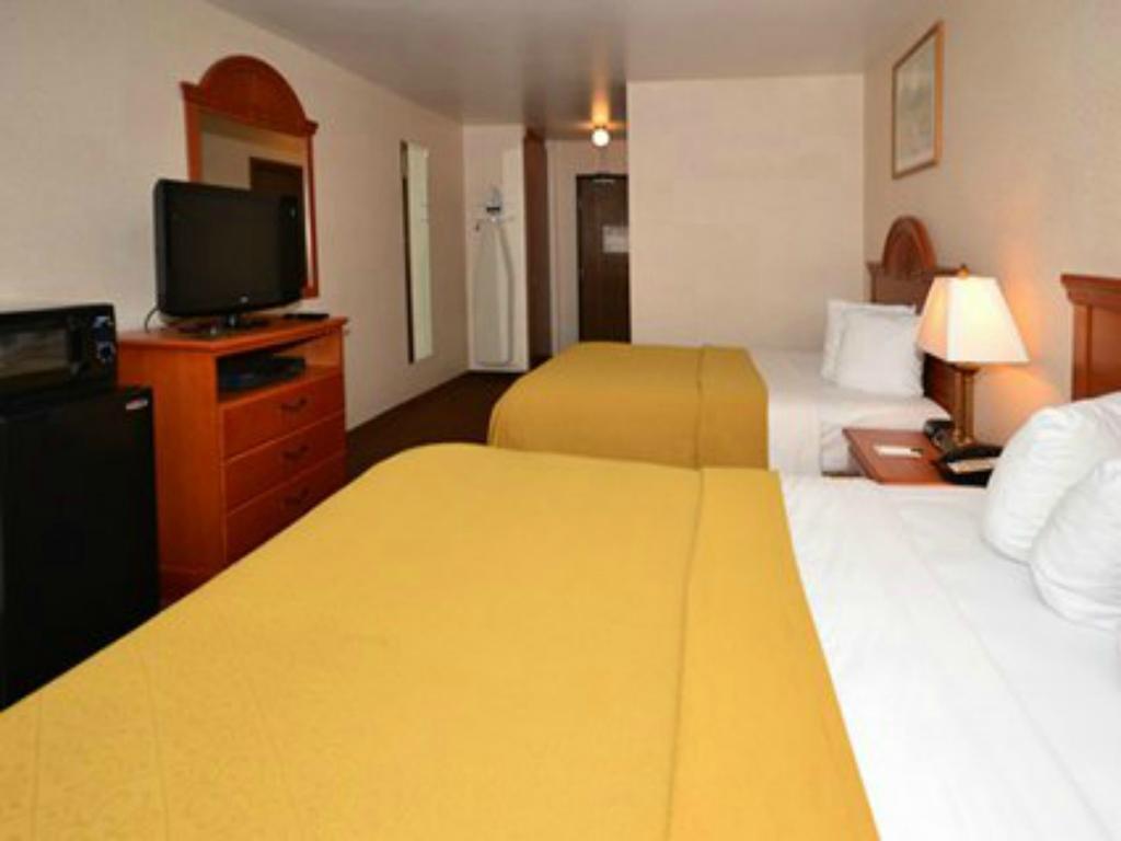 فندق شيريدانفي  كوالتيي إن الغرفة الصورة
