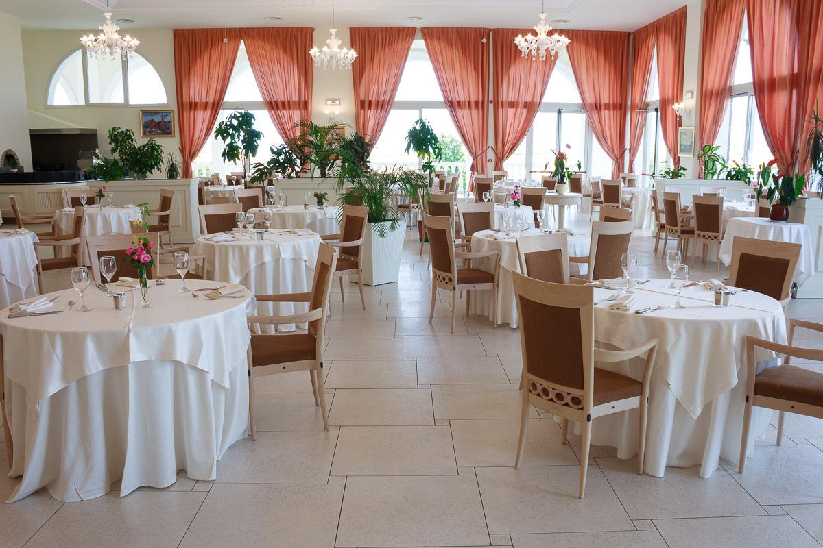 كلوج-نابوكا Grand Hotel Italia المظهر الخارجي الصورة