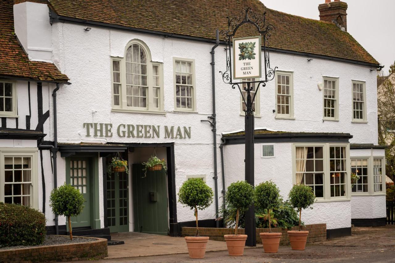 هارلو Green Man By Chef & Brewer Collection المظهر الخارجي الصورة