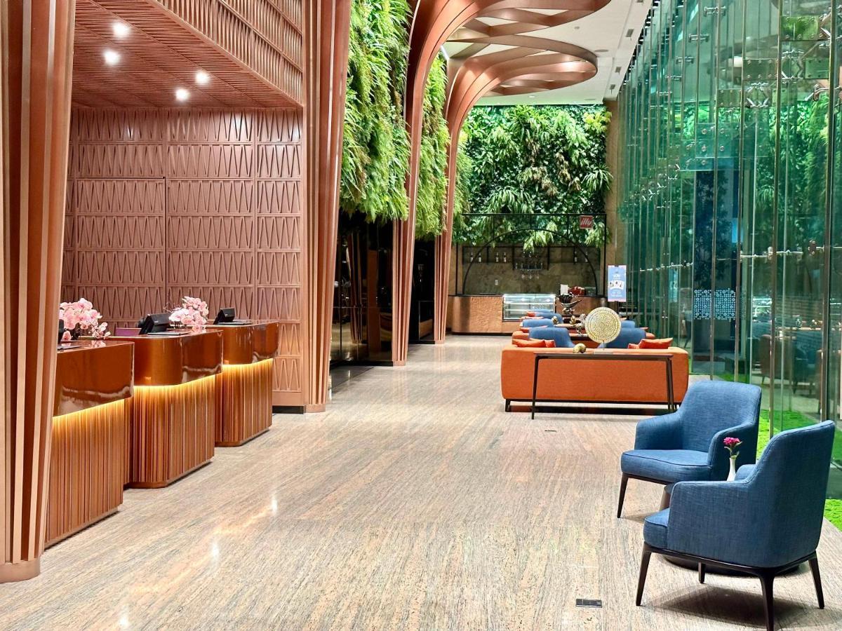فندق سورابايافي  فندق ومركز مؤتمرات هاريس جوبنج المظهر الخارجي الصورة