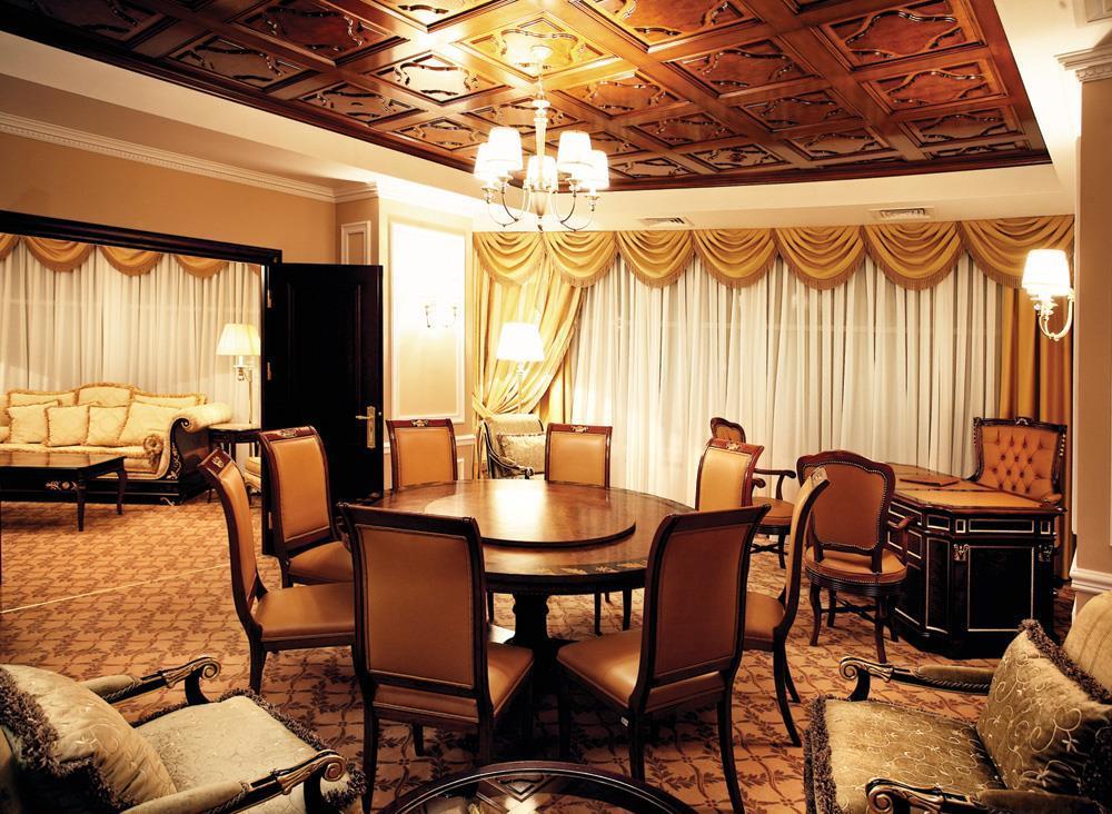 فندق تشيسيناوفي  فندق بوتيك نوبل لوكسري المظهر الداخلي الصورة