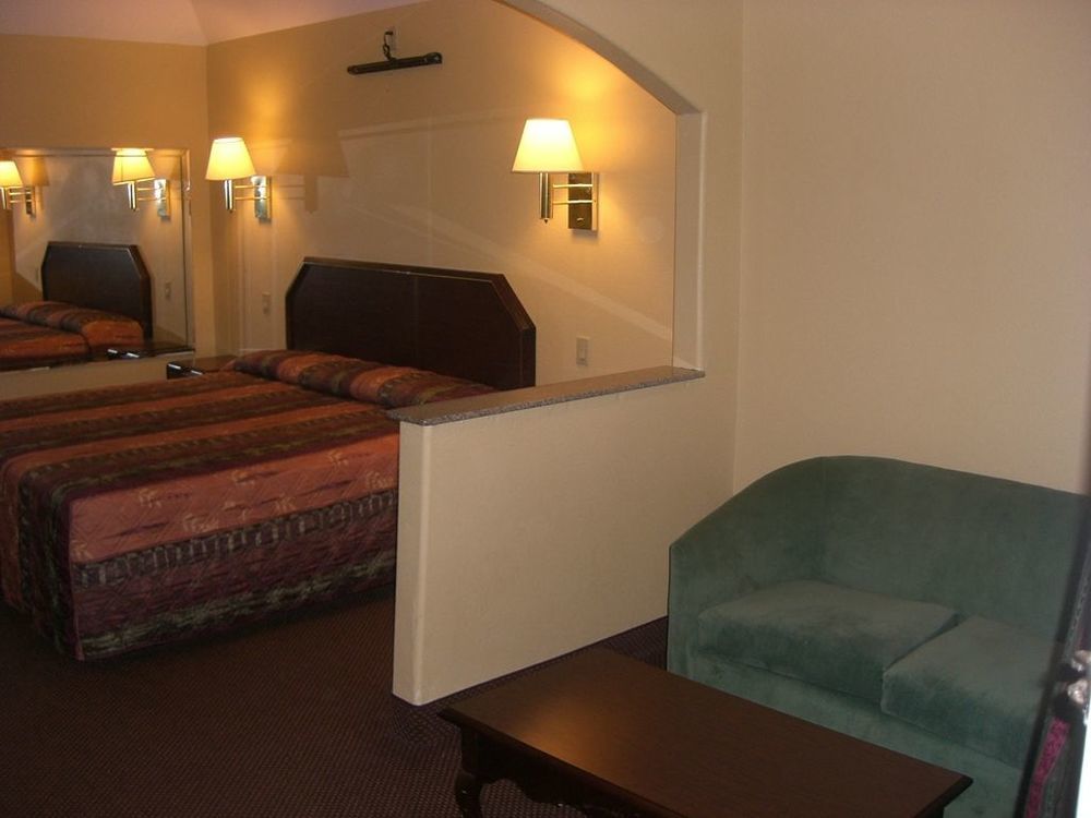 هيوستن Regency Inn And Suites Galena Park الغرفة الصورة