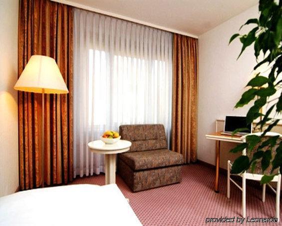 Hotel Stuttgart Sindelfingen City By Tulip Inn الغرفة الصورة