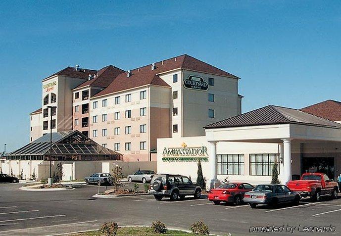 فندق ايريفي  كورتيارد إيري أمباسادور كونفرنس سنتر المظهر الخارجي الصورة