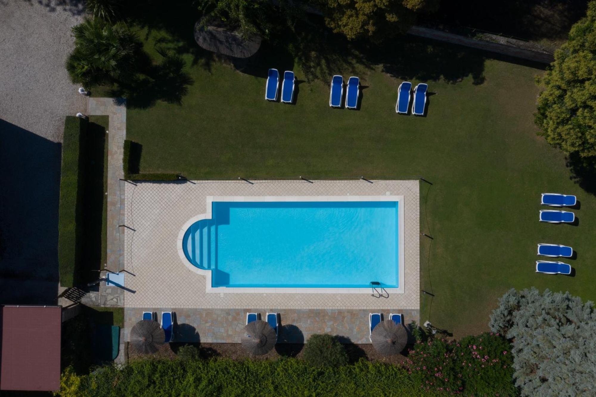 فندق ميرافي  هوتل أيسولا دي كابريرا المظهر الخارجي الصورة