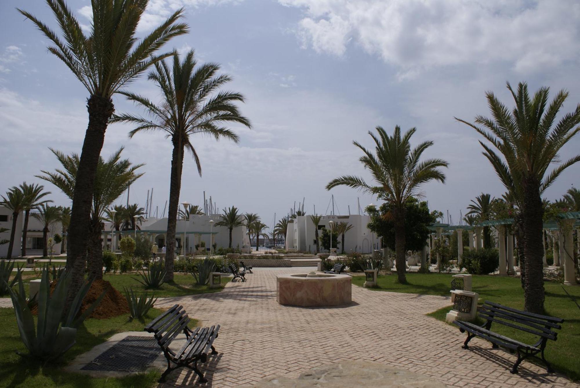 فندق El Mouradi الحمامات المظهر الخارجي الصورة