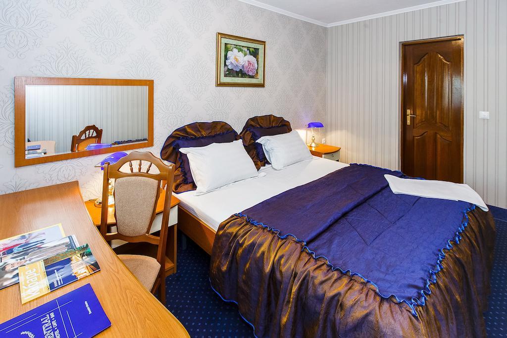 دونيتسك Central Hotel الغرفة الصورة