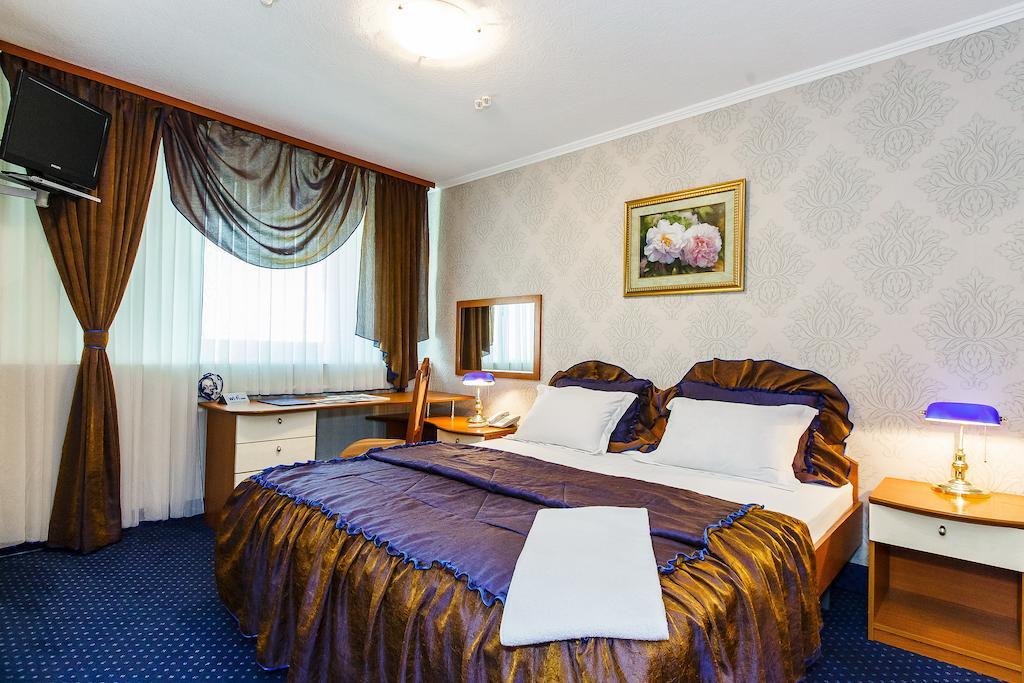دونيتسك Central Hotel الغرفة الصورة
