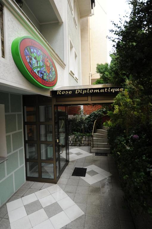 سكوبجي Boutique Hotel Rose Diplomatique المظهر الخارجي الصورة