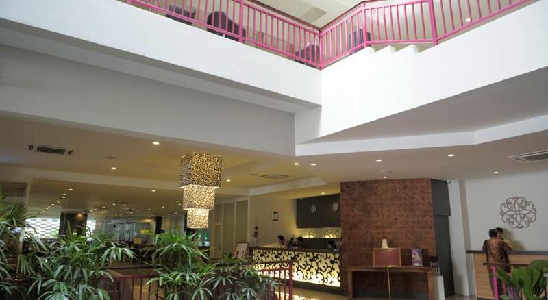 فندق ماتارامفي  فندق لومبوك بلازا المظهر الخارجي الصورة