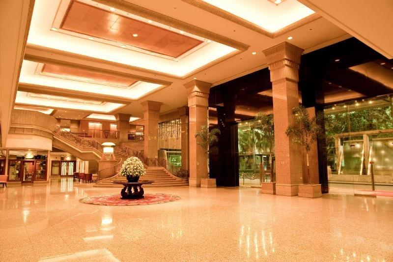 فندق فندق نيو وورلد ماكاتي، مانيلا المظهر الداخلي الصورة