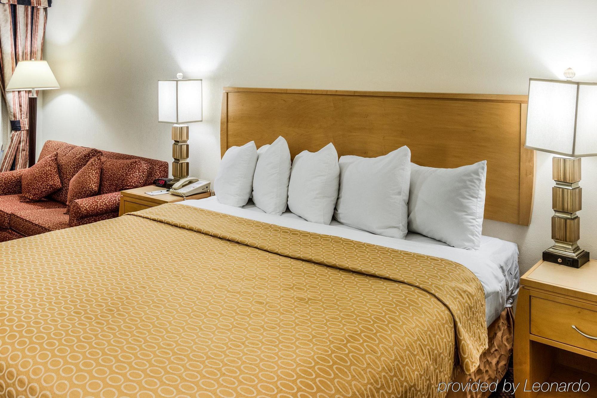 ألباكركي Desert Sands Inn & Suites المظهر الخارجي الصورة